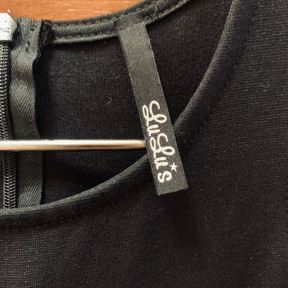 Lulu’s bodycon dress - Picture 3 of 3